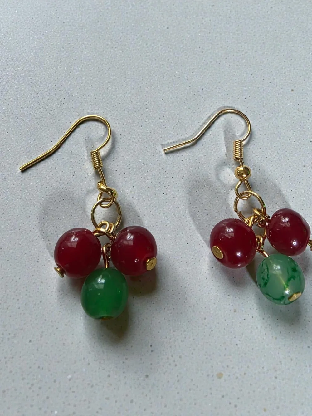 Holiday Red Green Holly Berry Beaded Jewelry Set NWT